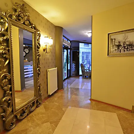 Hotel Ada Life